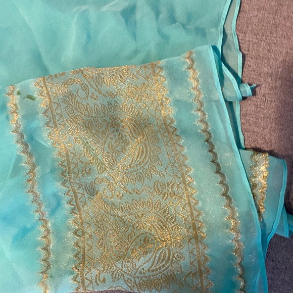 Ralph Lauren silk gold top - Picture 4 of 5